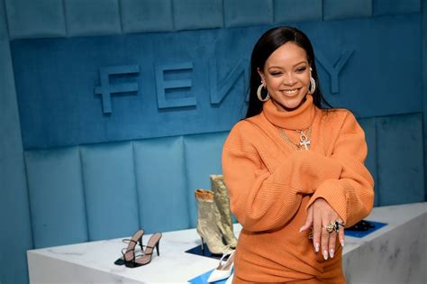 how rihanna became a billionaire.